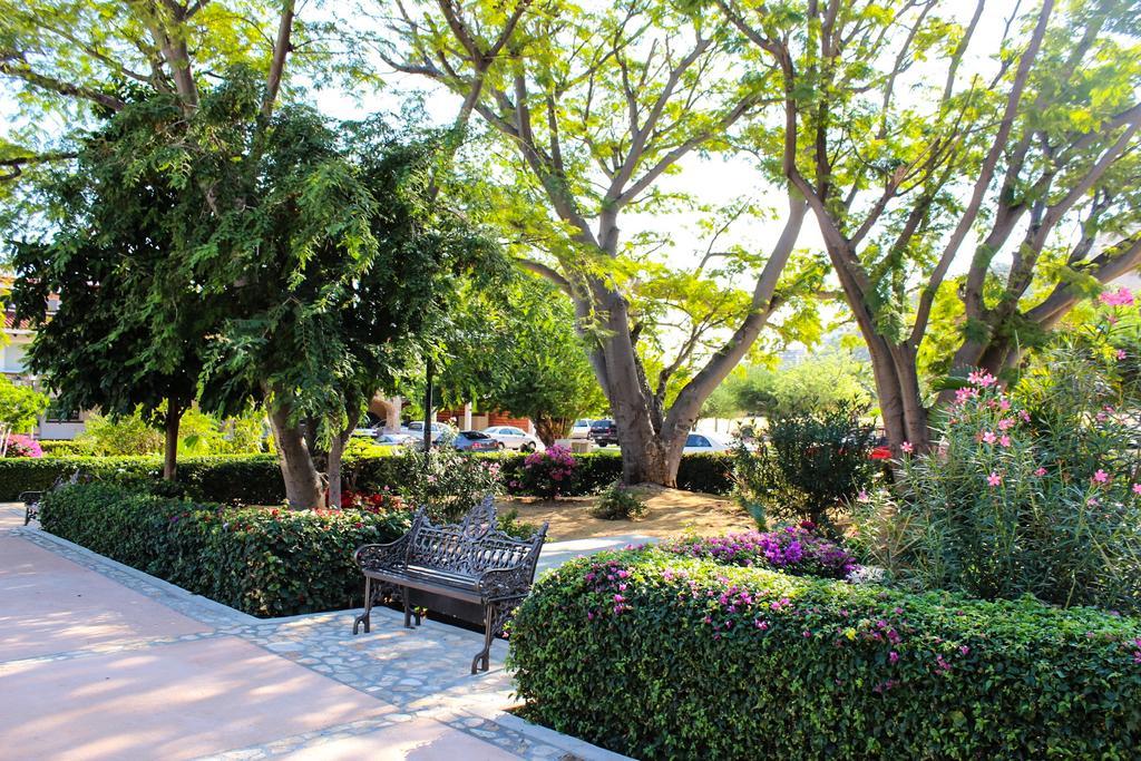 קאבו סן לוקאס Pedregal Suites - Marina And Downtown מראה חיצוני תמונה